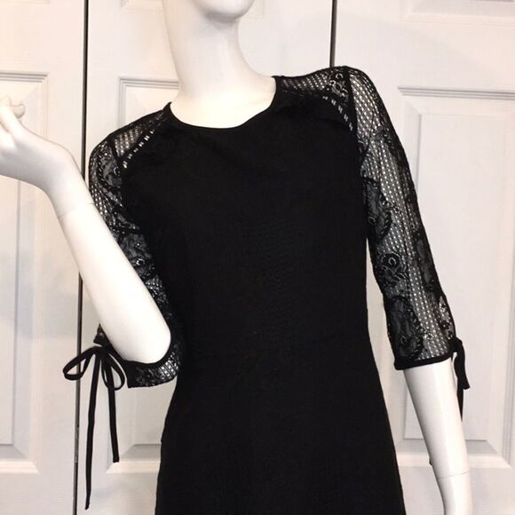 New Moon River Dress Lace Open Back medium - Picture 8 of 15